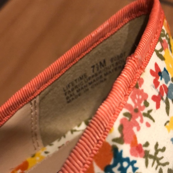 Flowery heel pump&bow, size 7.5, CL by laundry, new - Picture 5 of 10